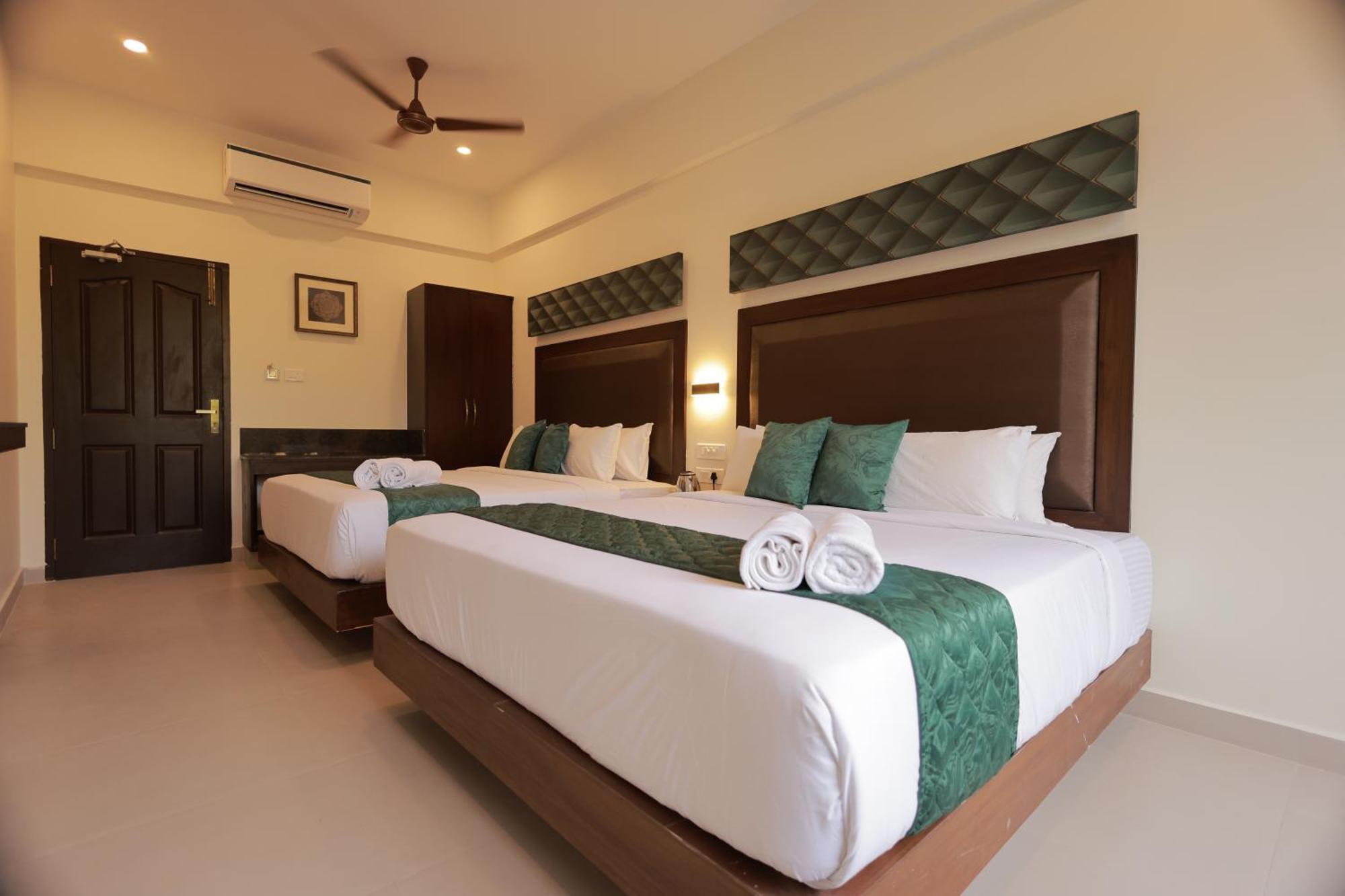 Hotel Aavudai Grand Aralvaimozhi Экстерьер фото